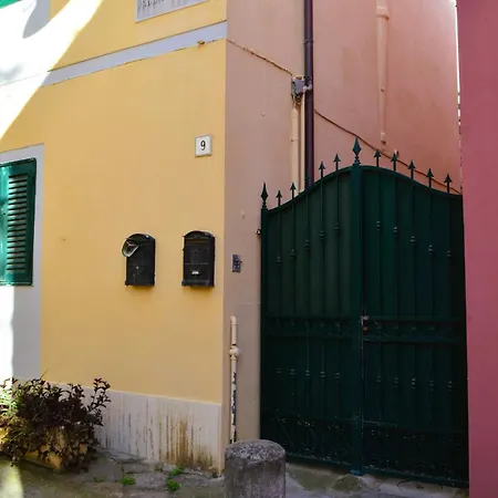 Antignano Mare Loft Apartman *